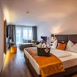 Hotel Bergland Quality 4*