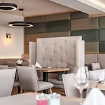 Bergland Hotel 4*