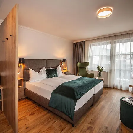 Hotel Bergland Quality 4*