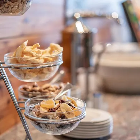 بيرغلاند شامل كليًا توب كواليتي 4* سيفيلد ان تيرول