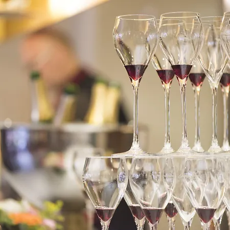 بيرغلاند شامل كليًا توب كواليتي فندق